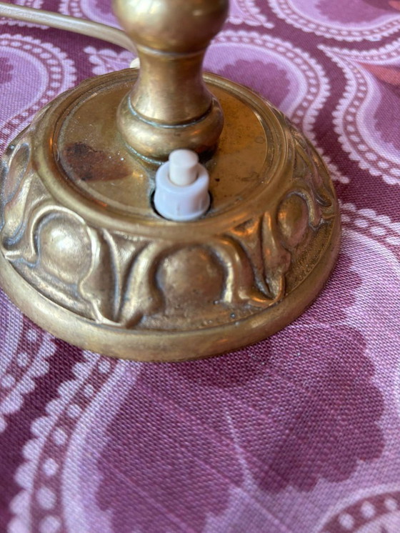 Image 1 of Lampe de table classique en laiton