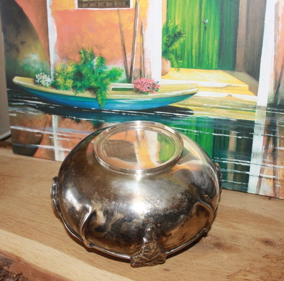 Image 1 of Antique silver-plated bowl in a shell design – Ø 17 cm