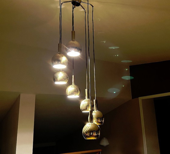 Image 1 of Lampada a sospensione vintage in ottone a cascata in stile spaziale