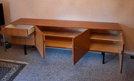 Vintage sideboard from the 1960s – Wood (photo 4 of 7)