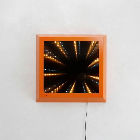 Image 1 of Specchio da parete Infinity Tunnel in plastica arancione, anni '90