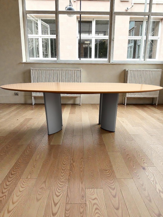 Image 1 of Table à conception multiple Arco