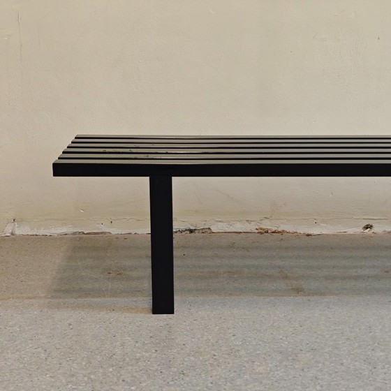 Image 1 of Banc de musée vintage en métal à lattes