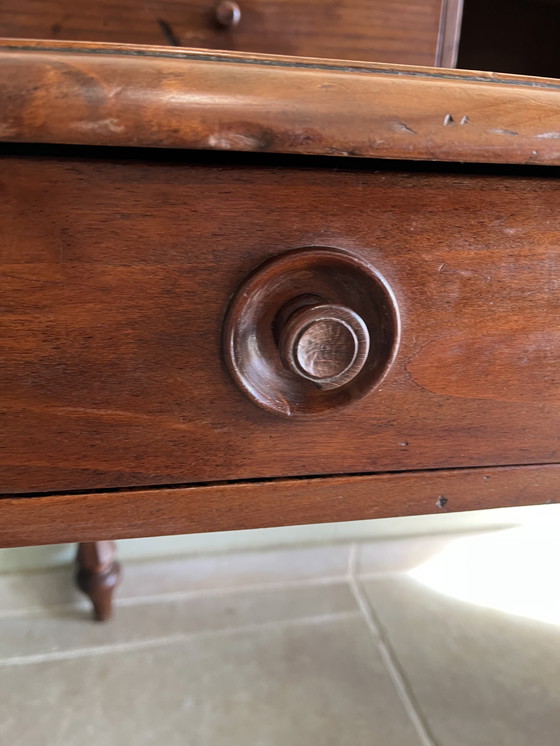 Image 1 of Scrivania a più livelli in noce