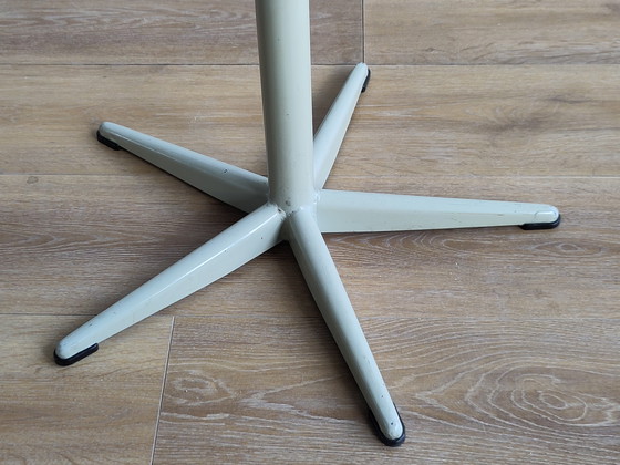 Image 1 of Vintage industriële kruk