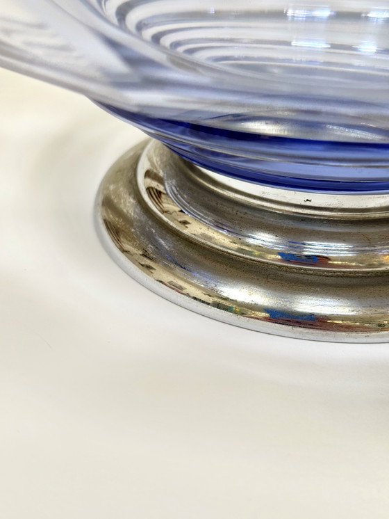 Image 1 of Splendida ciotola in cristallo viola Art Déco su base in metallo