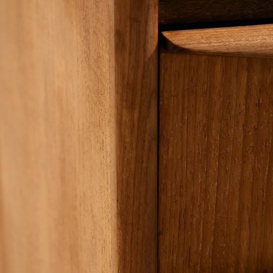 Image 1 of MK10648 Commode en teck restaurée