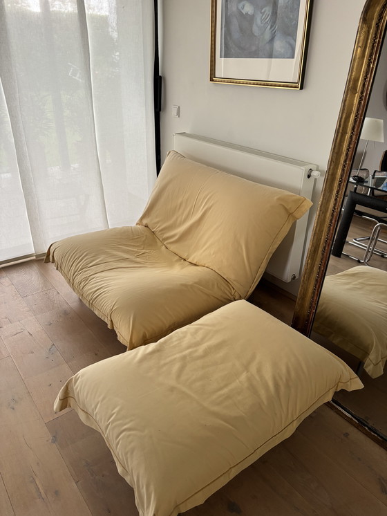 Image 1 of Poltrona Calin con poggiapiedi Ligne Roset