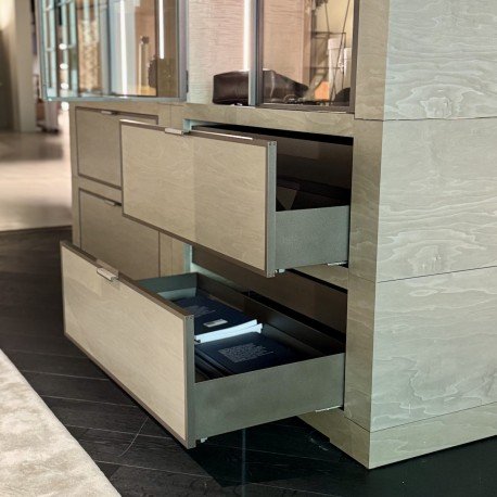 Image 1 of armario Oli