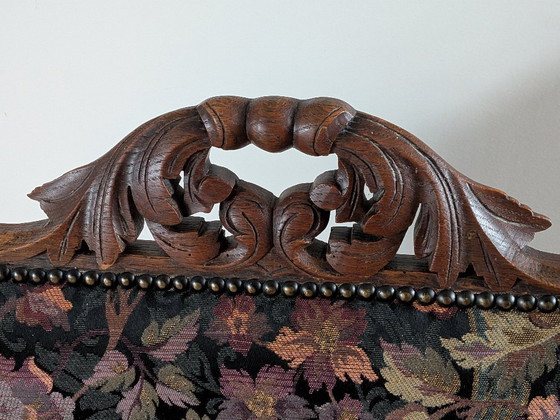 Image 1 of Sedia neorinascimentale belga in stile antico, ca. 1960 – Rovere intagliato e tessuto floreale