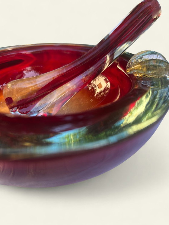 Image 1 of Rarità! Posacenere in vetro di Murano italiano con pestello | Vintage anni '70 | Oggetto in vetro rosso-verde | Da collezion