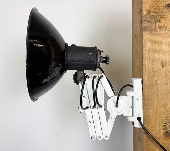 Image 1 of Lampada da parete industriale a forbice in smalto nero, anni '50