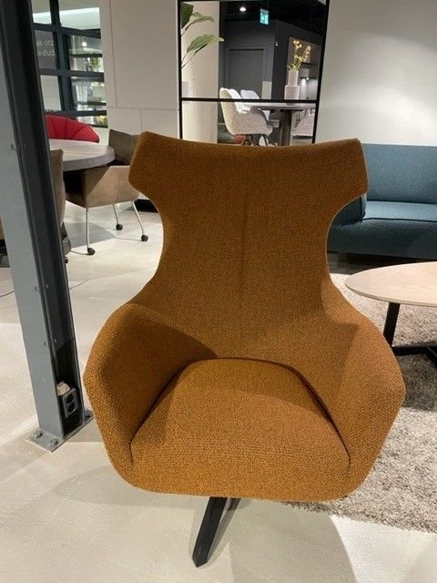 Image 1 of Design on Stock Nosto fauteuil