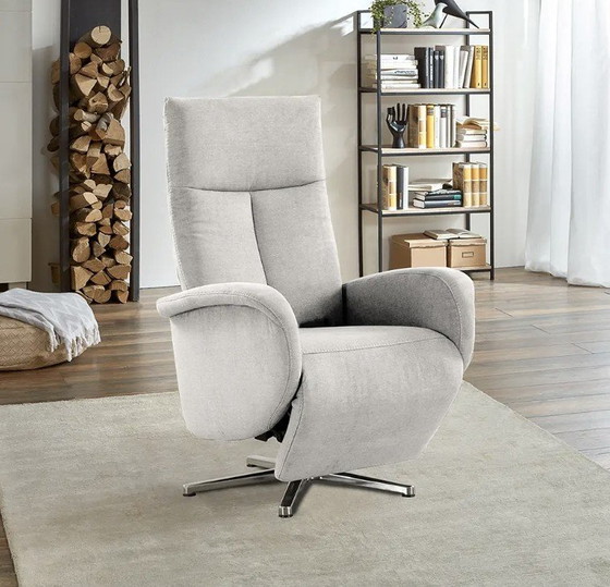 Image 1 of Fauteuil relax de luxe – réglable électriquement, comme neuf !

Prix public : 1 600 €, à prix réduit !