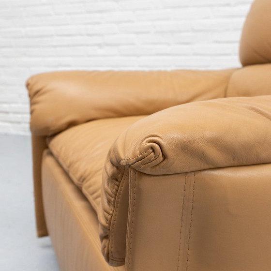 Image 1 of Giovanni Ofredi Queening Poltrona Saporiti