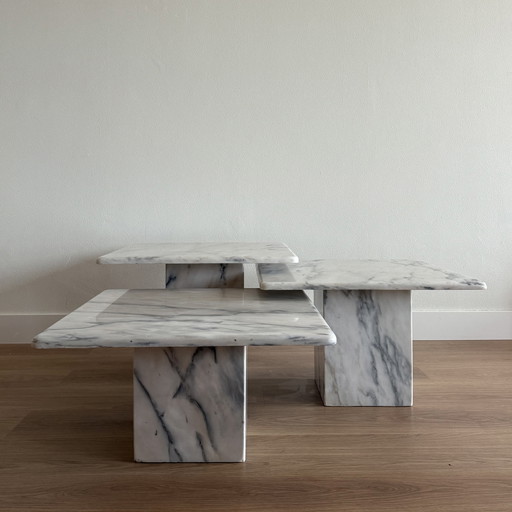 Vintage Bianco Carrara marble nesting tables, Italy 1960