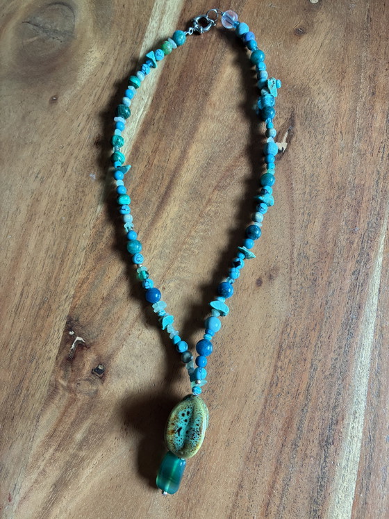 Image 1 of New necklace with green vintage beads and pendant 48 cm