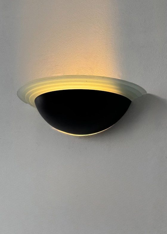 Image 1 of Applique vintage a mezzaluna, vetro sabbiato e metallo laccato nero, Francia, 1970