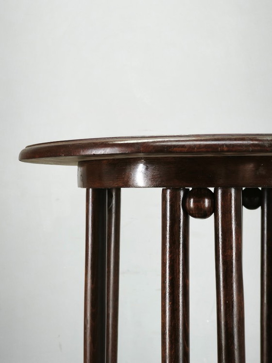 Image 1 of Josef Hoffmann Fledermaus gebogen houten tafel, toegeschreven aan J&J Kohn, circa 1905