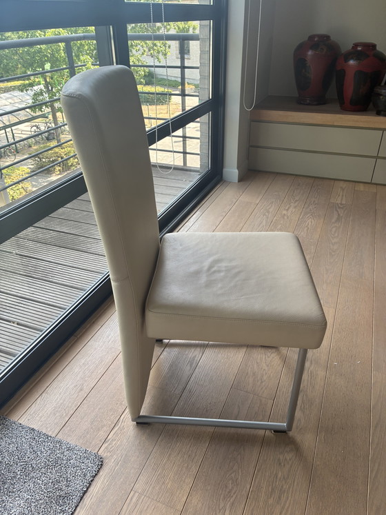 Image 1 of 6 x Rolf Benz chairs (beige leather)