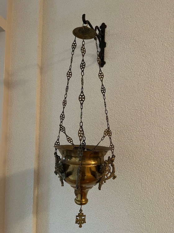 Image 1 of Antike Altarlampe mit Engeln und Ketten