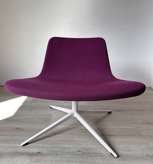 2 sillones giratorios de diseño Hay Ray