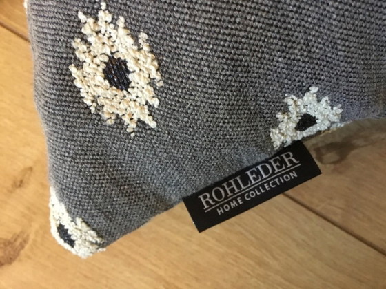 Set di 3 cuscini in cuoio grezzo, collezione Home Edelweiss, 40x40 cm – Rohleder, Textile (photo 5 of 8)