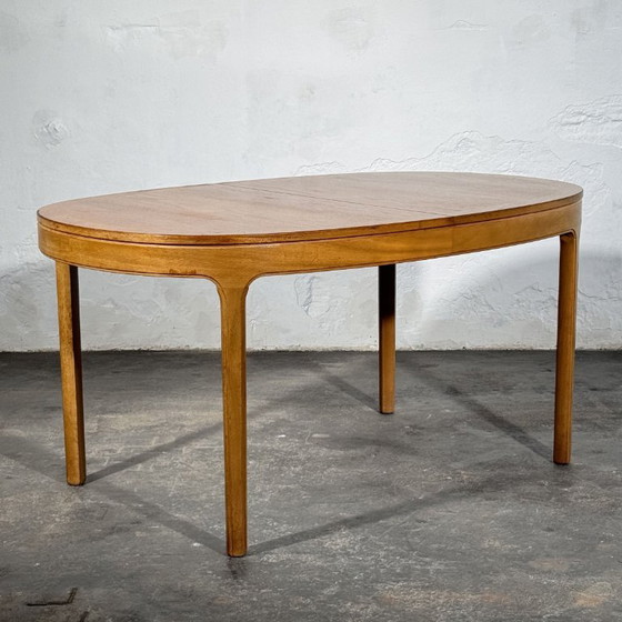 Nathan Extendable Oval Dining Table, 1960s – Wood (photo 2 of 13)