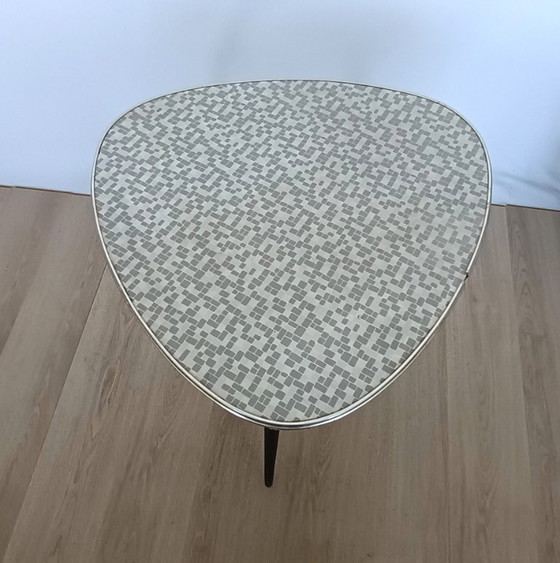 Image 1 of Grote Vijftiger Jaren Bijzettafel