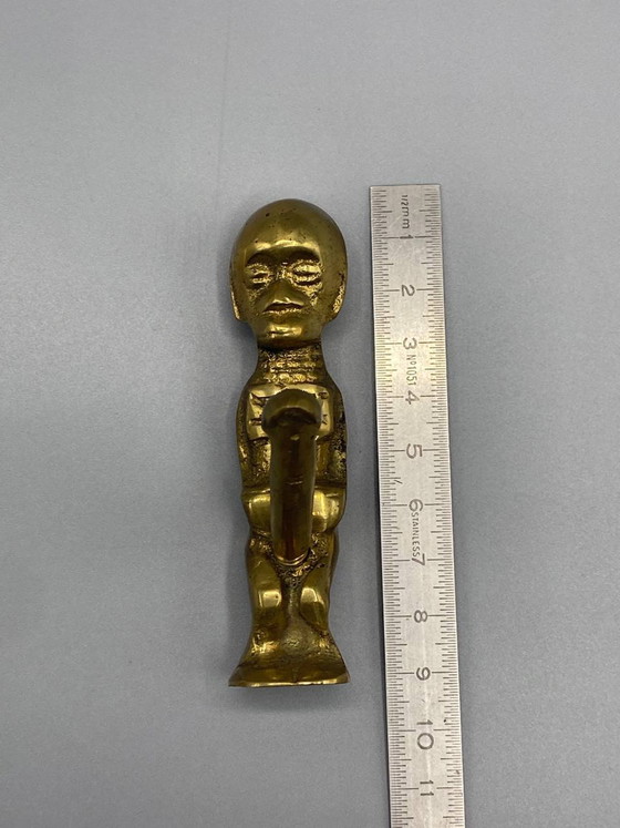 Anthropomorphe Figur aus vergoldetem Messing – Stammeskunst, Kuriosität – 20. Jahrhundert – Dekorative Objekte (photo 5 of 5)