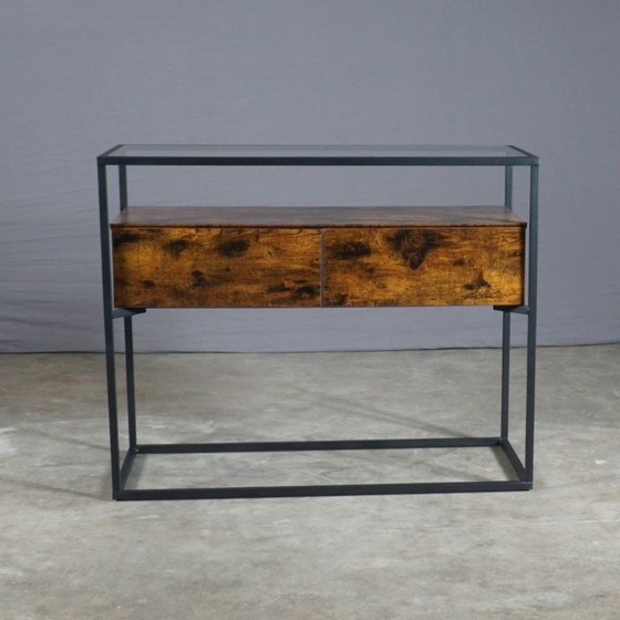 Industrieller Beistelltisch – schwarzes Metall – Glas – Holzschubladen – Beistelltische, Vintage (photo 6 of 9)