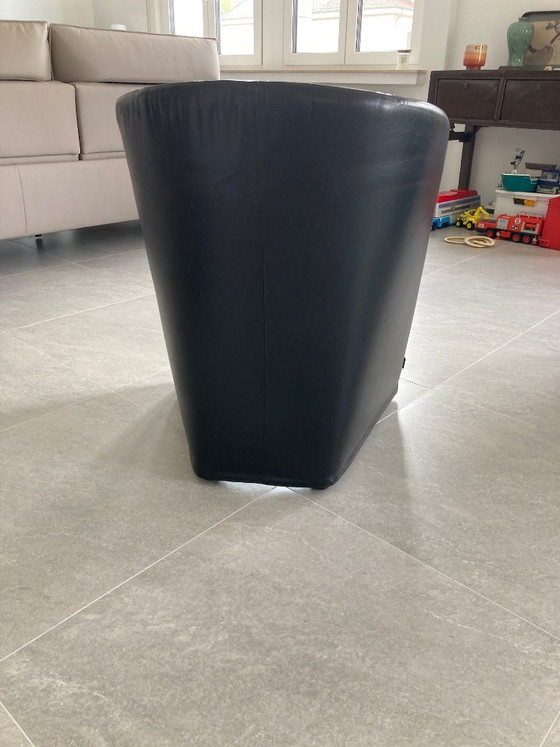 Image 1 of 4x Arflex leather chairs/clubs