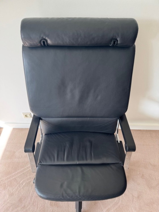 Image 1 of Desk chair