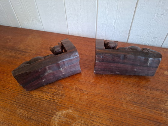 Image 1 of Een paar brutalistische boekensteunen