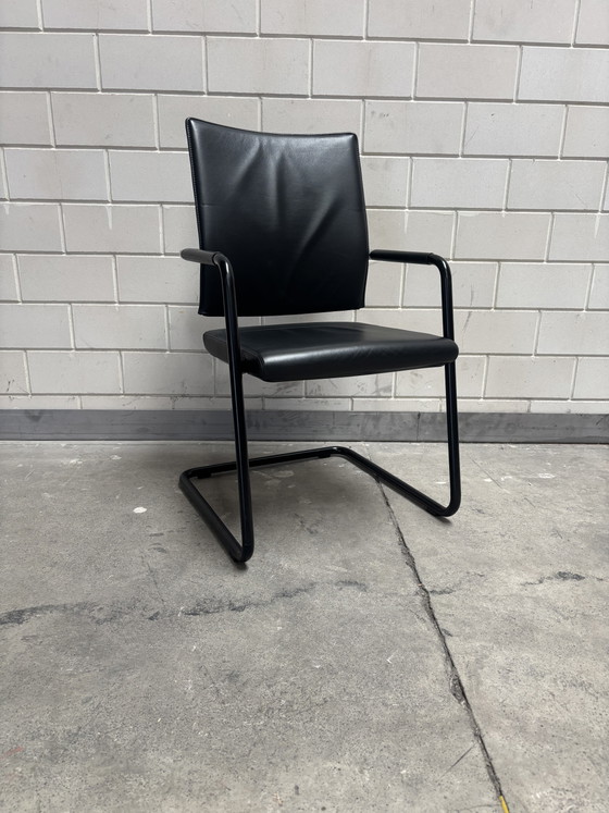 Set van 6 Girsberger Diagon vergaderstoelen – Burkhard Vogtherr – zwart leer – Leather, Metal (photo 3 of 7)