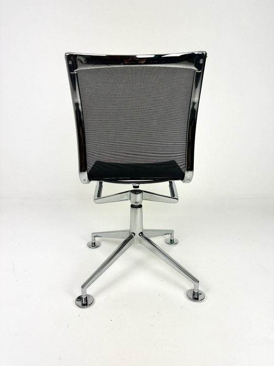 Design bureaustoel Alias Meetingframe, Draaistoelen, Aluminium, Zwart (foto 5 van 12)