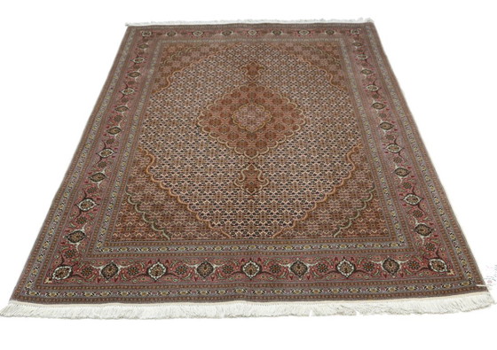 Image 1 of Original hand-knotted Persian carpet Tabriz 40 Raj Fine 208 X 138 Cm Top condition with silk