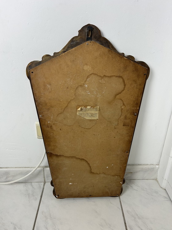 Image 1 of Specchio vintage in legno in stile francese elegante