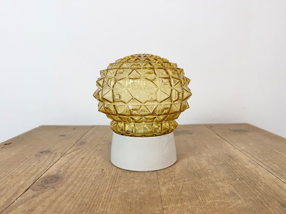 Plafonnier vintage en porcelaine blanche, années 1970 – Glass, Ceramic (photo 2 of 13)