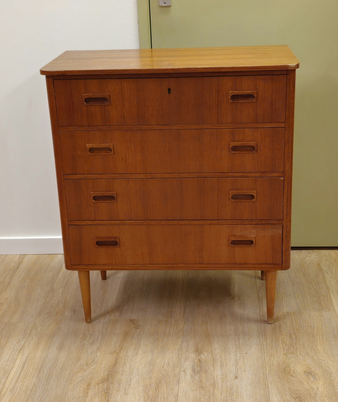 Vintage Kommode Schubladen Kommode Furnier Retro | €475 | Whoppah