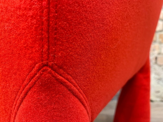 Image 1 of Moooi VIP Chair red