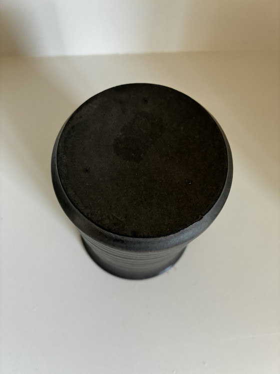 Image 1 of Vintage Adrie Moerings Gouda vase – Hand-turned ceramic