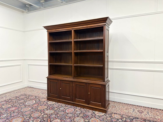 Libreria classica inglese semi-aperta – Librerie, Legno, Ottone (photo 3 of 13)