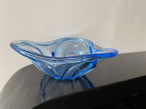 Gran cuenco de centro de mesa de Murano azul claro