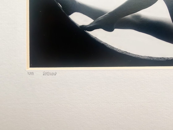 Ilya Rashap, Another World #1 | YellowKorner | Œuvre épuisée, Photographies, Papier, Noir (photo 4 sur 5)