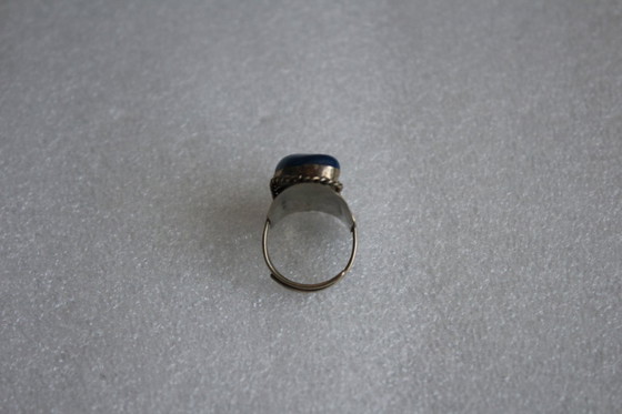 Image 1 of Bague bohème imposante, fabriquée à la main en argent alpaga avec une grande pierre semi-précieuse bleue. Taille ajustable.