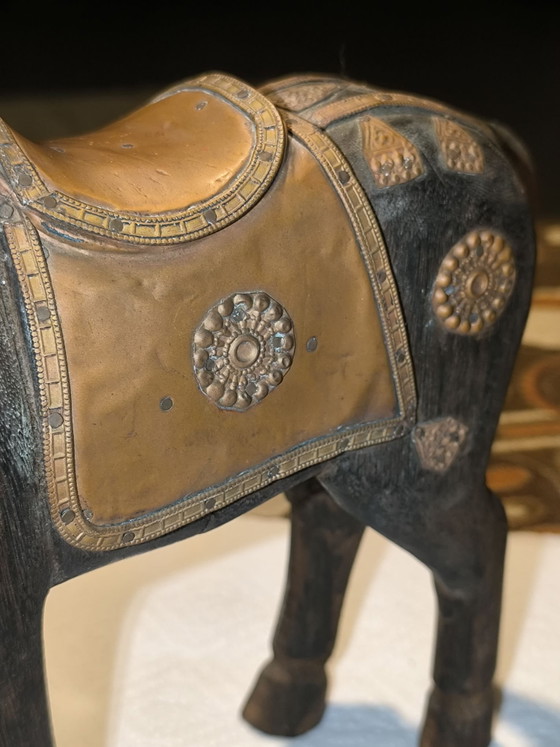 Beautiful vintage Indian Wooden horse - hand carved, Sculpture, Brass, Black (photo 9 of 11)