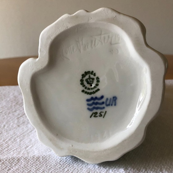 Royal Copenhagen - Amager Girl - Model1251 – Decoratieve objecten, Porcelain (photo 6 of 7)