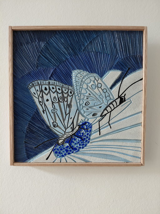 “Silent Meeting in Moonlight” Gallery Suncorner