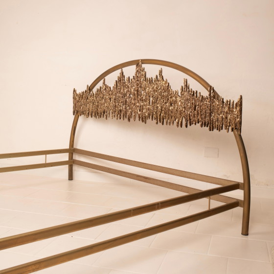 Luciano Frigerio Brutalista Aurora Letto Scultoreo King Size in Ottone – Materassi e reti, Bronze, Brass (photo 21 of 26)